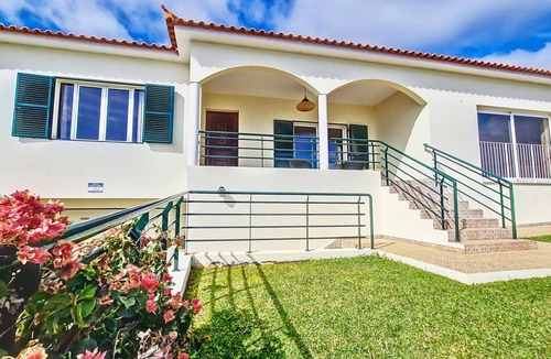 Estreito da Calheta House | Casa Eleanor by LovelyStay