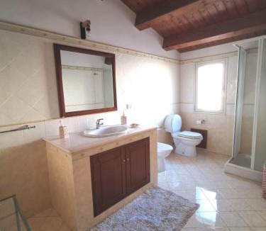 Sant'Agata di Militello House | Casa elegante con terrazzino in centro paese