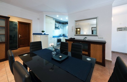 Costa Teguise Ski Chalet | Casa Elin - Shared pool By LVH