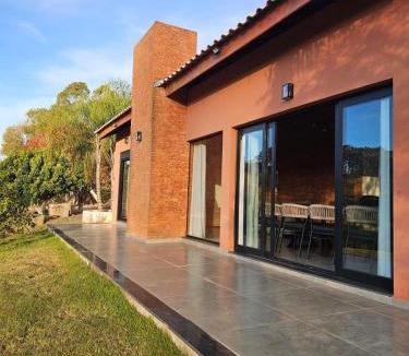 Muzambinho House | Casa em Chácara com Cacheira