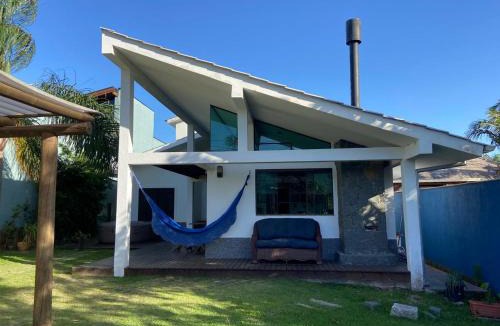 Garopaba House | Casa em Garopaba, com vista pra montanha Encantada