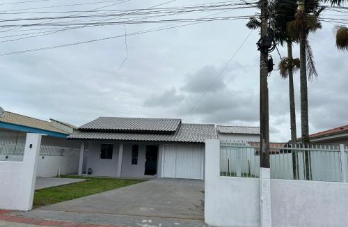 Porto da Vila House | Casa em Imbituba SC, perto das Praias e Lagoa