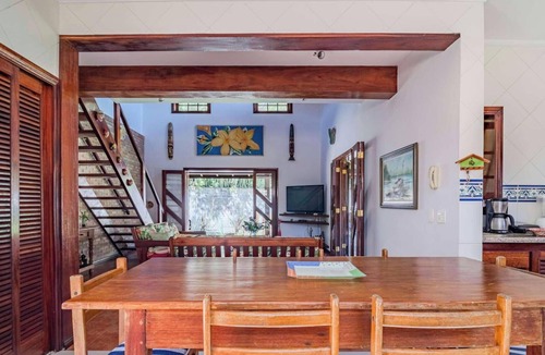 Horto House | Casa em Ubatuba com Churrasqueira e acesso ao rio