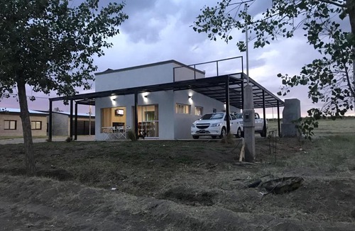 El Nihuil House | Casa en el lago Nihuil