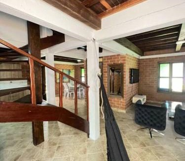Envigado House | Casa en envigado ubicación perfecta para disfrutar de la naturaleza y la ciudad