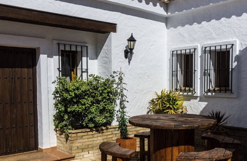 Cabo Roche Villa | Casa Encinar. Rustic-style beach house. Beach 500m