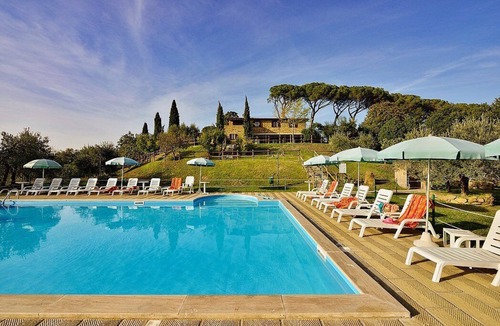 Po' Bandino House | Casa Erbetta F: A characteristic and welcoming apartment that is part of an ancient country house surrounded by the greenery, with Free WI-FI.