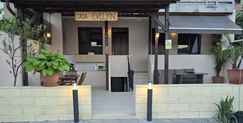 Orsova House | Casa Evelyn