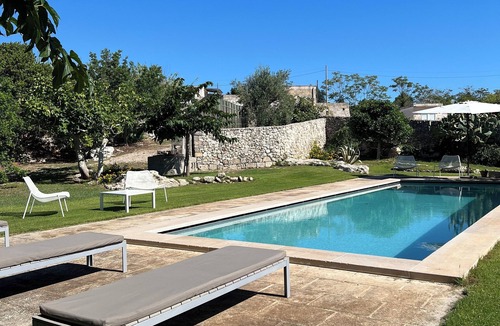 Marittima House | Casa Fico, surrounded by greenery a few kilometers from the sea and with a dream pool!