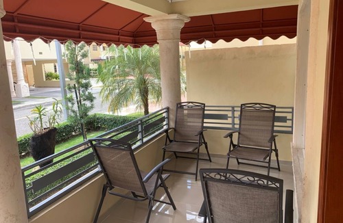 San Cristobal House | Casa Flores