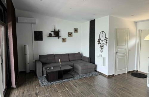 Eselnita Apartment | Casa Florida