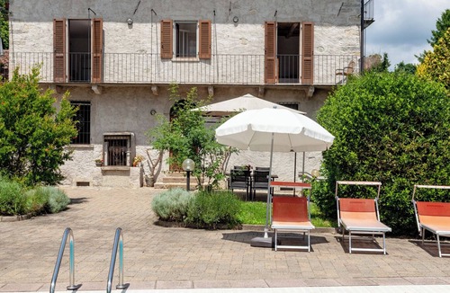 Lortallo Apartment | Casa Frey apt. 3 room apartment on Lake Orta with garden and swimming pool