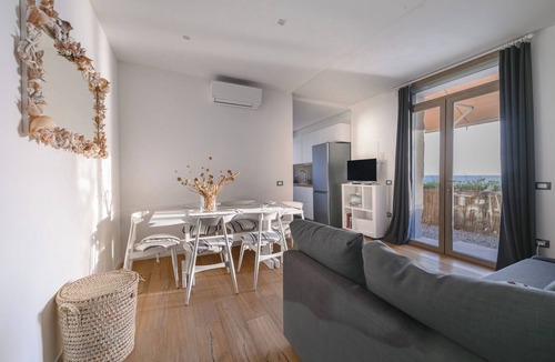 Rosignano Marittimo House | Casa Frontemare con Scesa al Mare Privata
