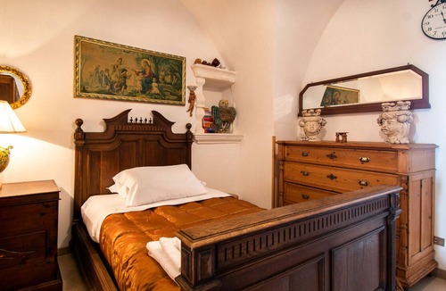 Old Town Cisternino Apartment | Casa Geranio by Typney