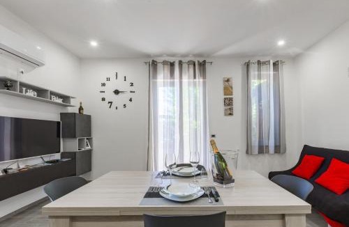 Gioiosa Marea Apartment | Casa Gioiosa Holidays
