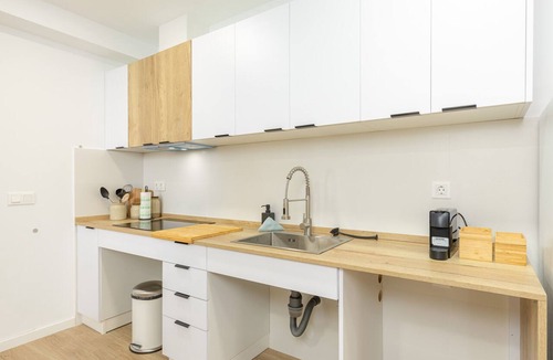 Torrefiel Apartment | Casa Girasol – Spacious Stay Near Valencia Center