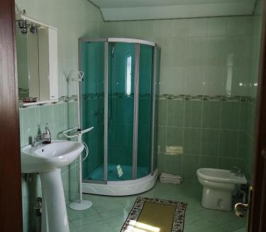 Vama House | Casa Gotika