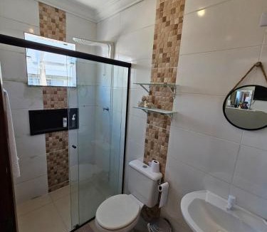 Tabuleiro House | Casa Grande com Churrasqueira e Vaga para 2 carros