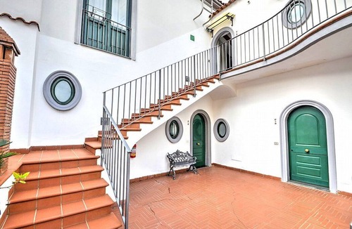 Sorrento Historic Centre House | Casa Graziella B: A characteristic apartment located in the center of Sorrento, with Free WI-FI.