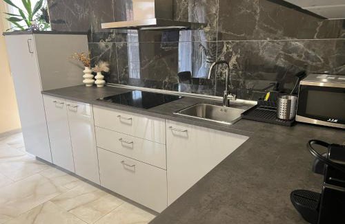 Intra Apartment | casa Hanna2