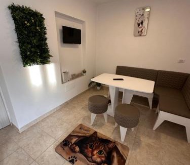 Petrosani Villa | Casa Happy