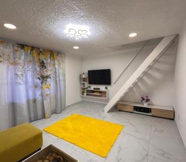 Petrosani Villa | Casa Happy