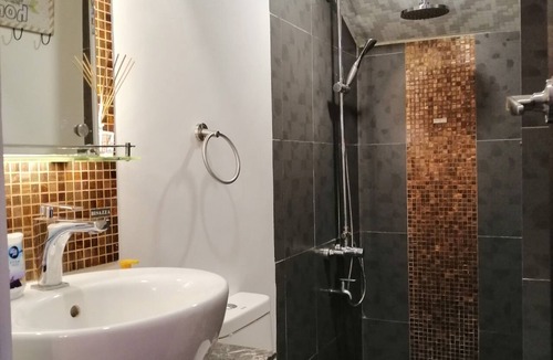 Baler House | Casa Herminia Baler