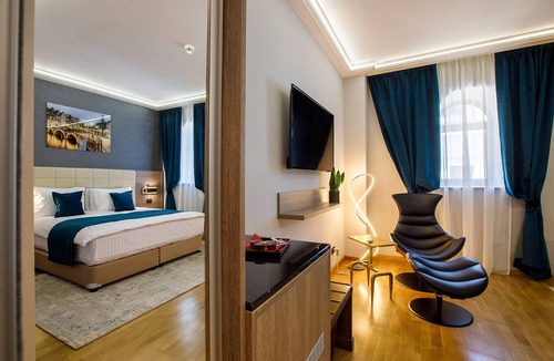 Old Town House | Casa Hrisicos