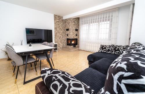 Valderrobres Apartment | Casa Ianco &Rares