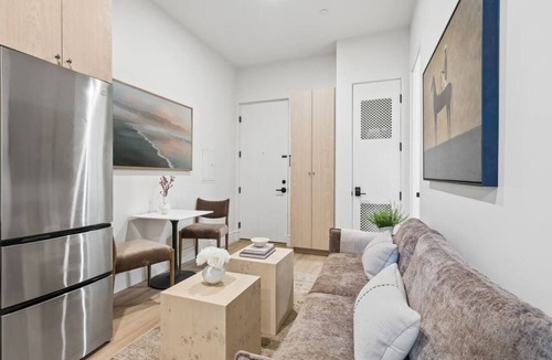 Oak Park Apartment | Casa Iglesia Apartment 201