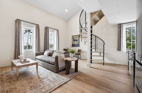 Oak Park Apartment | Casa Iglesia King Loft Studio 311