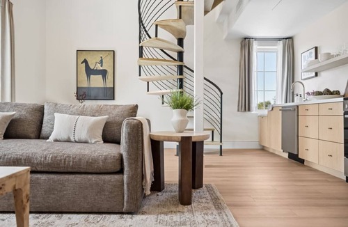 Oak Park Apartment | Casa Iglesia King Loft Studio 311