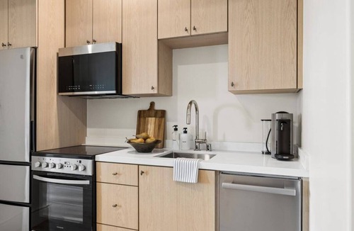 Oak Park Apartment | Casa Iglesia Loft Studio 302