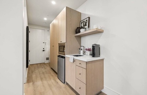 Oak Park Apartment | Casa Iglesia Studio 113