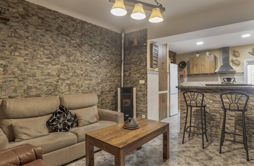 Arriate House | Casa Ignacio: Mountain Views, Wi-Fi & Air Conditioning, 10 Minutes from Ronda & Setenil