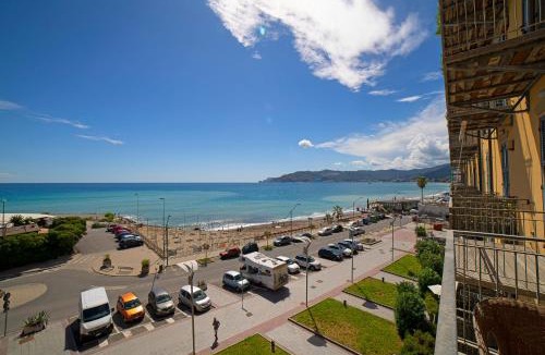 Savona Apartment | Casa "il Gabbiano Blu"