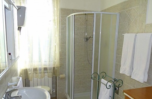 Spello House | Casa Ilena E: A graceful apartment situated in a quiet location, a few minutes from the town center, with Free WI-FI.