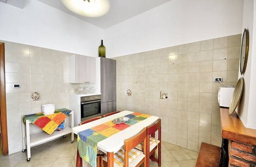 Ogliastro Cilento House | Casa Imma B: A welcoming apartment situated in a quiet location, a few minutes from the town center, with Free WI-FI.