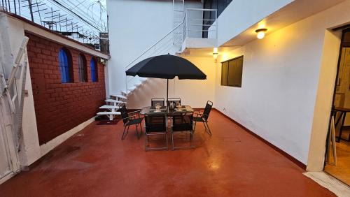 Primavera House | Casa Independiente cerca al centro historico en Primer Piso - Los Profesionales