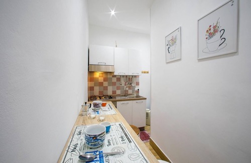 Marsala House | Casa Indipendente, con Veranda Esterna, due Camere Matrimoniali, Angolo Cottura