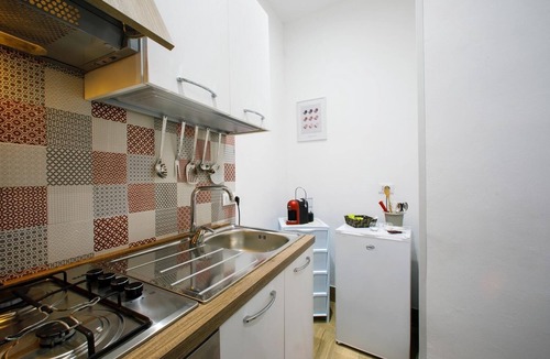 Marsala House | Casa Indipendente, con Veranda Esterna, due Camere Matrimoniali, Angolo Cottura