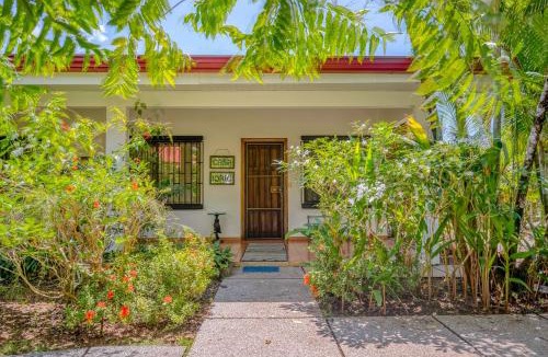 Barrio Ricos y Famosos House | Casa Iorio