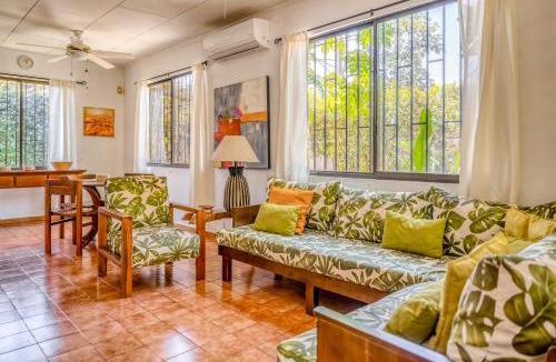 Barrio Ricos y Famosos House | Casa Iorio