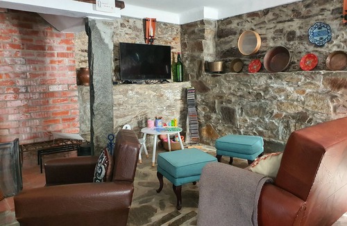 Proenca-a-Nova House | Casa Iris Cunqueiros In the heart of Cunqueiros Schist Village