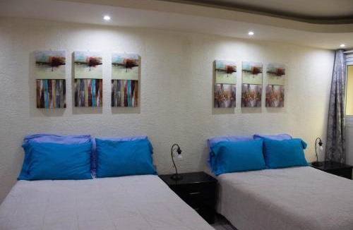 Zona 10 House | Casa Irma