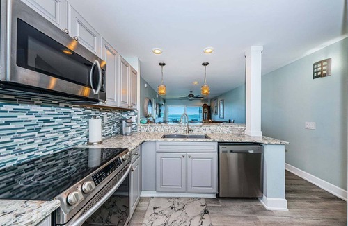 Casa del Mar Condo | Casa 'Island Life' is Better in Flip Flops