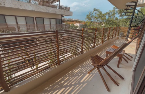 Tulum City Center Condo | Casa Jarrones Serene Penthouse w Private Terrace w dip-in pool