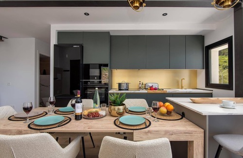 El Gastor Villa | Casa La Bodega - Three Bedroom Villa, Sleeps 6