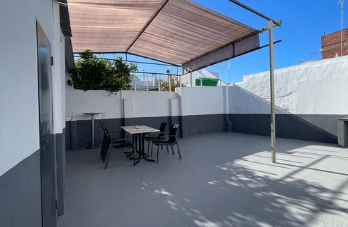 Isla Cristina House | Casa La Peña (Pet friendly) 1 min drive from the beach!
