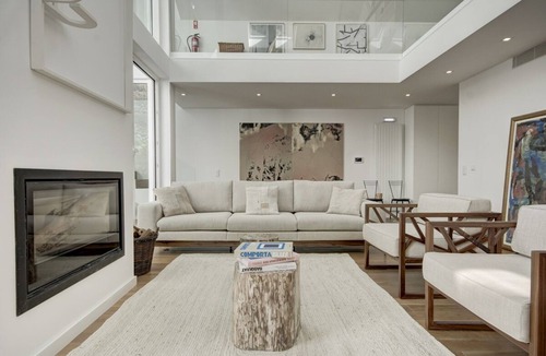 Marvila Apartment | Casa Laetitia - Five Bedroom Apartment, Sleeps 10